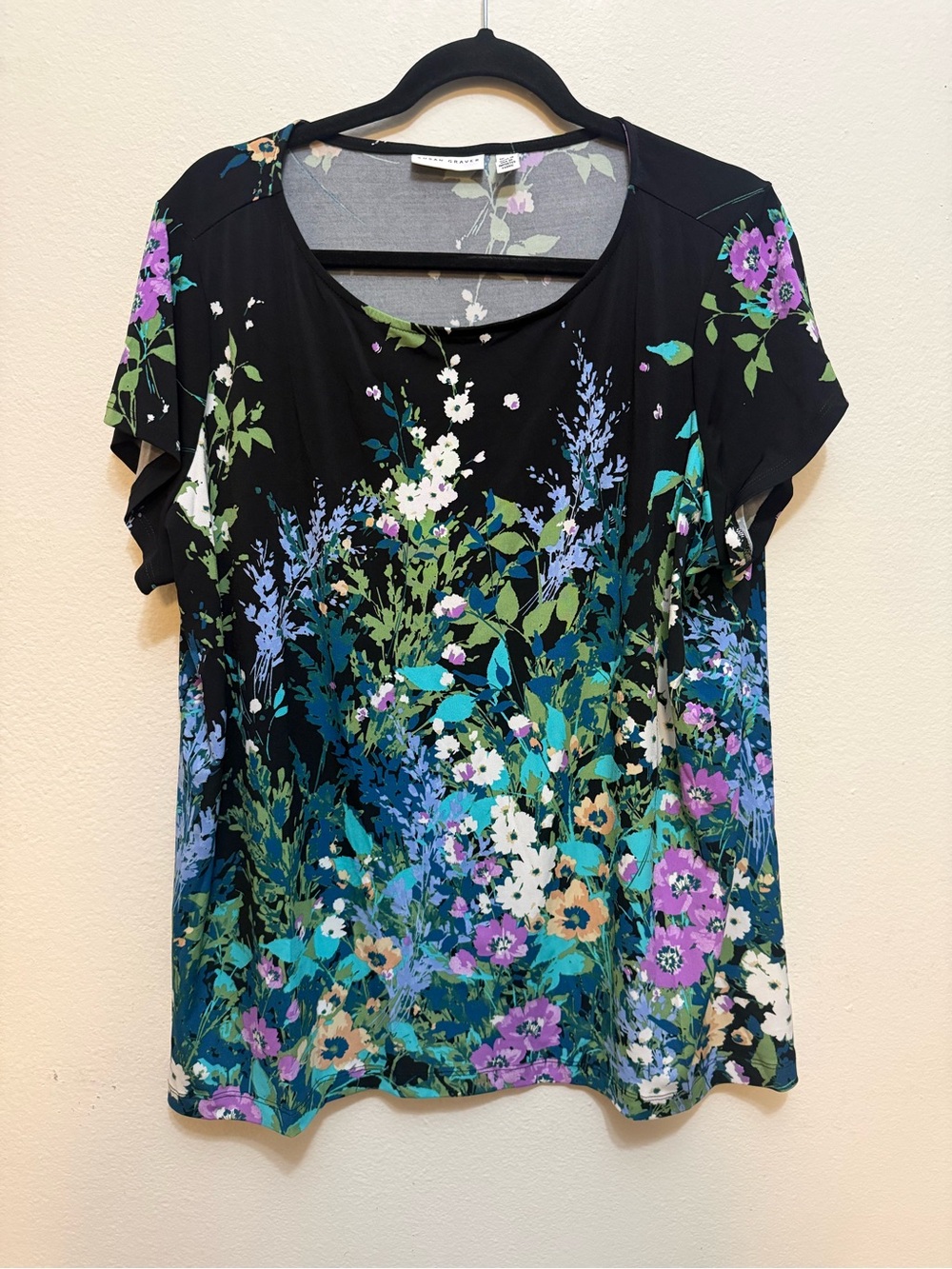 Susan Graver Black Floral Short Sleeve Scoop Neck Top
